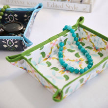 Load image into Gallery viewer, Laura Park Dogwood Snap Tray