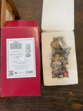 Load image into Gallery viewer, Jim shore, Disney traditions “welcome to Holland”