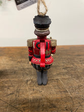 Load image into Gallery viewer, Ornament nutcracker soldier