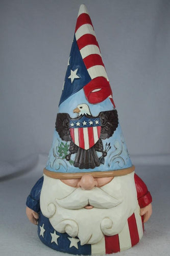Patriotic gnome statue