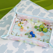 Load image into Gallery viewer, Laura Park Brooks Avenue Snap Tray