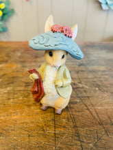 Load image into Gallery viewer, Jim shore Benjamin bunny mini