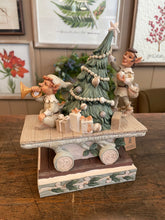 Load image into Gallery viewer, Jim Shore Woodland Elves/Tree Train Car