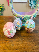 Load image into Gallery viewer, Jim shore “on the hunt for Easter surprises”