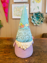 Load image into Gallery viewer, Jim shore “bloomin’ gnome”