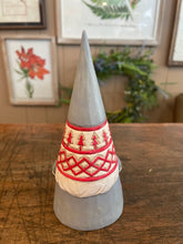 Load image into Gallery viewer, Jim shore Grey Trees Hat Gnome