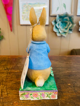 Load image into Gallery viewer, Jim shore “a sweet treat”