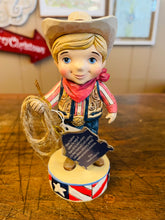 Load image into Gallery viewer, Jim shore, Disney traditions “welcome to America”