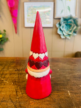 Load image into Gallery viewer, Jim Shore “love that has gnome end”