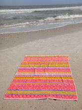 Load image into Gallery viewer, Sayulita Beach Towel Magenta