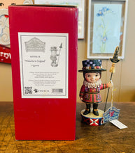 Load image into Gallery viewer, Jim shore, Disney traditions, “Welcome to England”